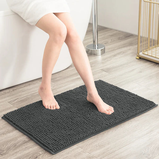 BOANKODU Bathroom Rugs Super Soft Chenille Bath Mat Absorbent Bathroom Rug, Bathroom Mat with Durable PVC Non-Slip Bottom, Machine Washable Bath Rugs (32X20 Inch, Champagne)