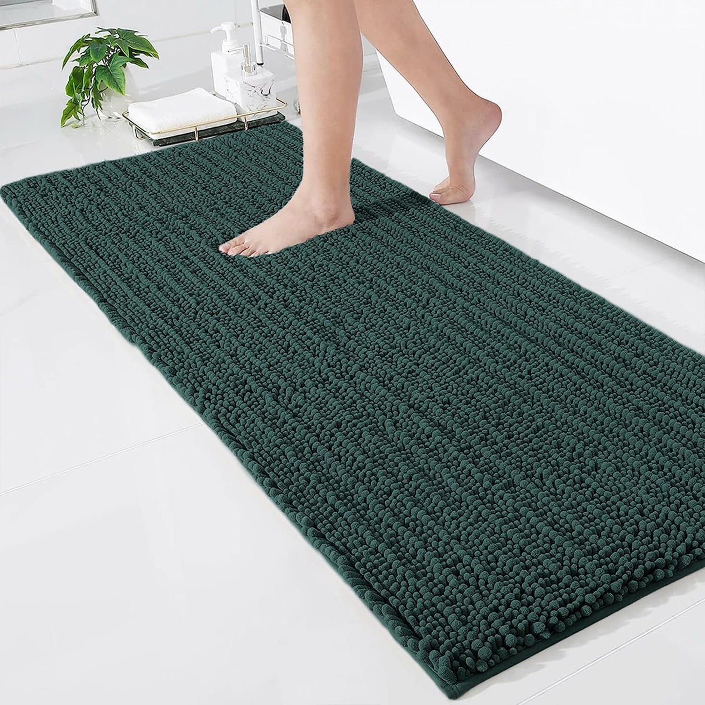 BOANKODU Bathroom Rugs Super Soft Chenille Bath Mat Absorbent Bathroom Rug, Bathroom Mat with Durable PVC Non-Slip Bottom, Machine Washable Bath Rugs (32X20 Inch, Champagne)